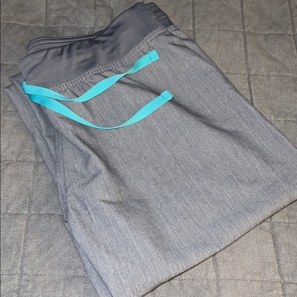 FIGS scrub pants